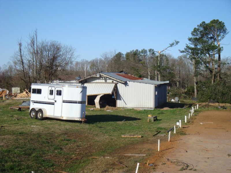 horsetrailerandlowerbarn.jpg